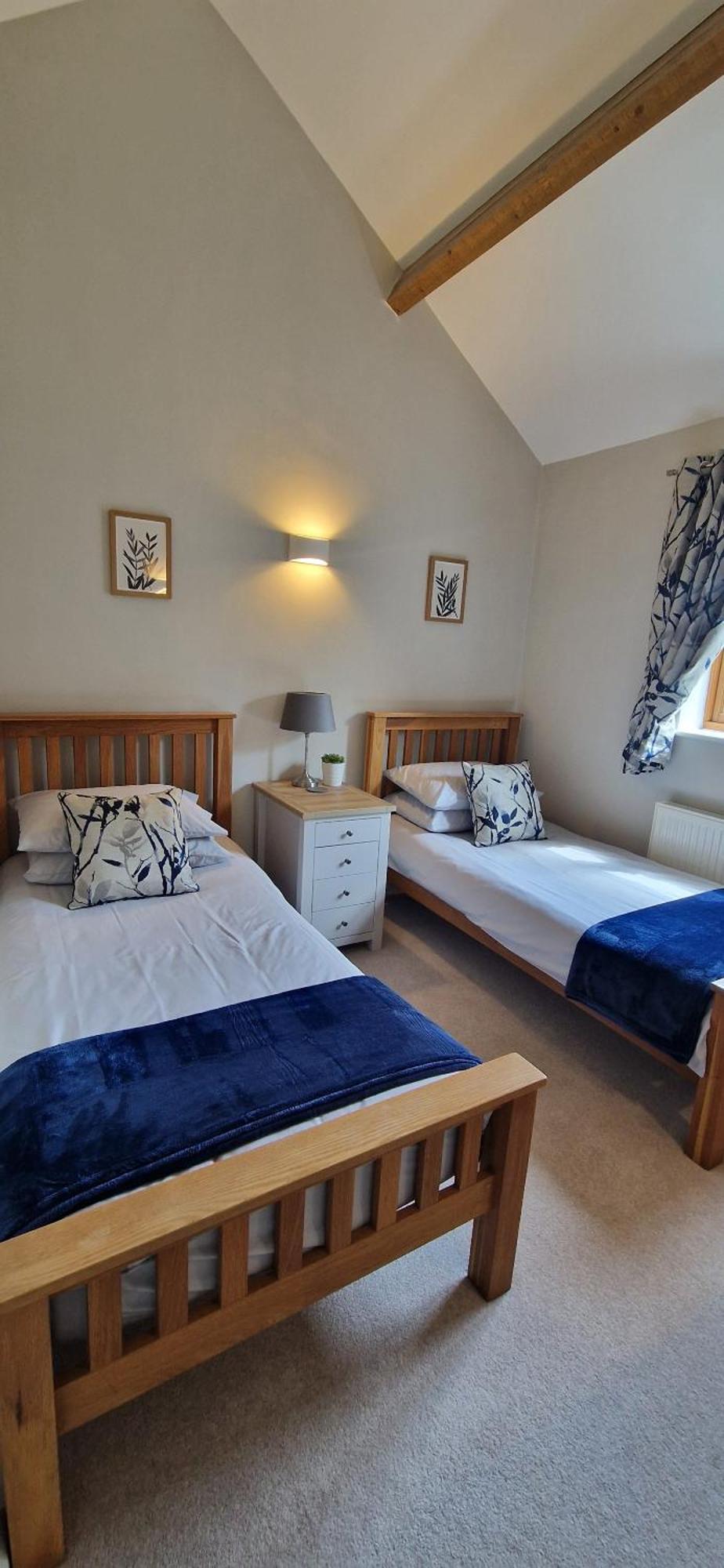 Hook Farm Cottages Royal Wootton Bassett Bagian luar foto