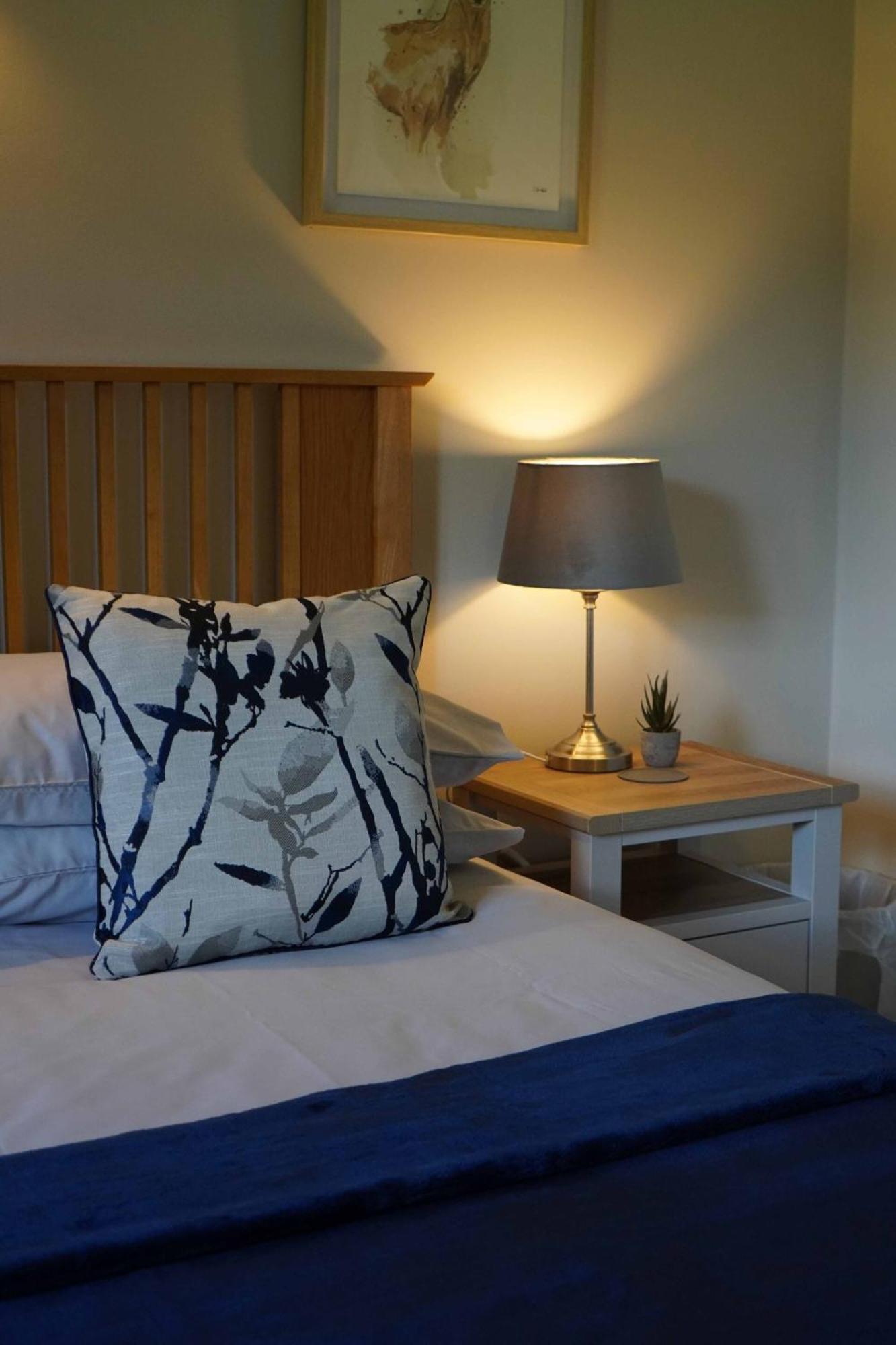 Hook Farm Cottages Royal Wootton Bassett Bagian luar foto